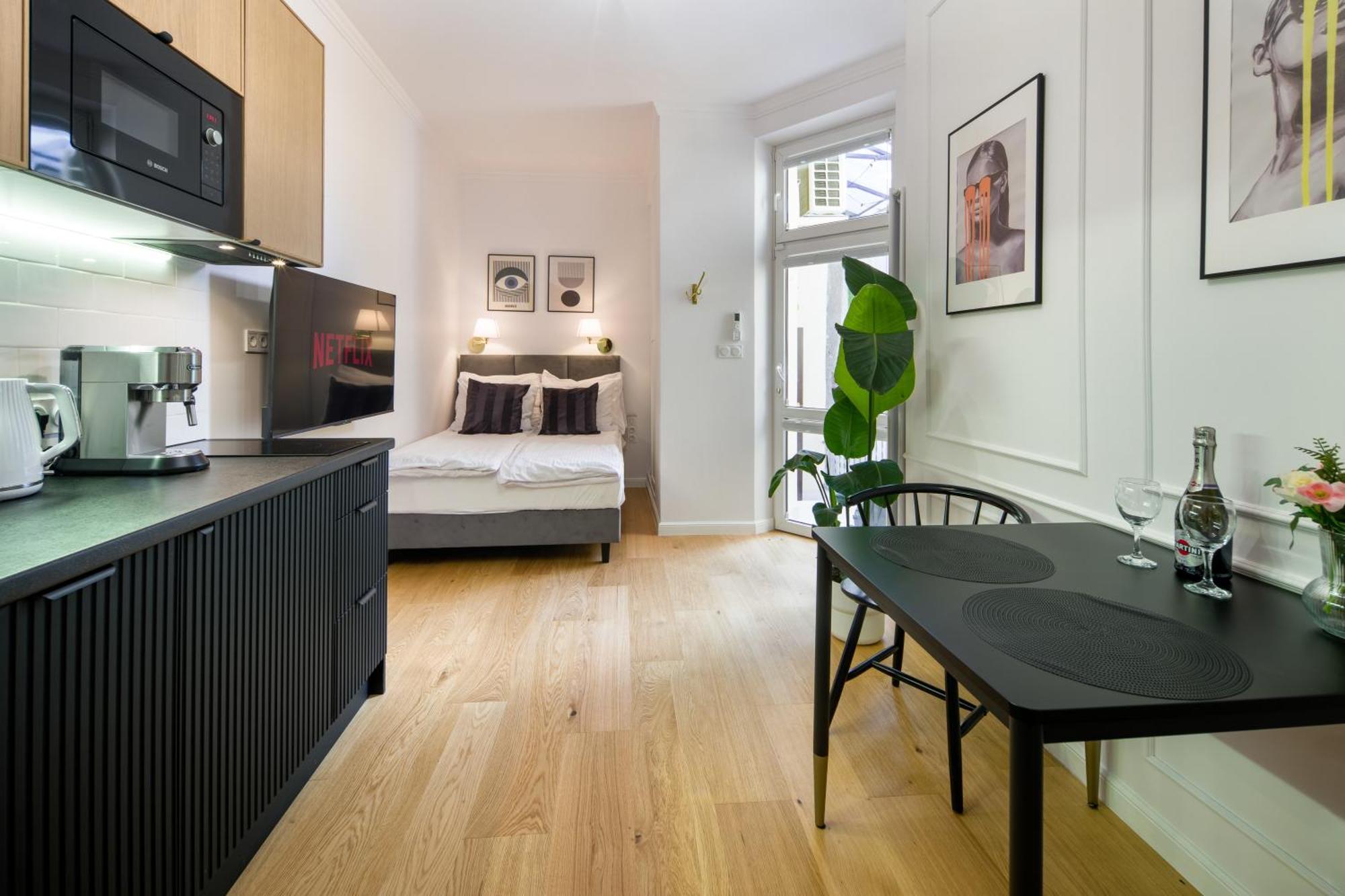 Discover Krakow Apartments - Lubomirskiego St - Classic & Modern - Near Main Station, Netflix And Ac Esterno foto